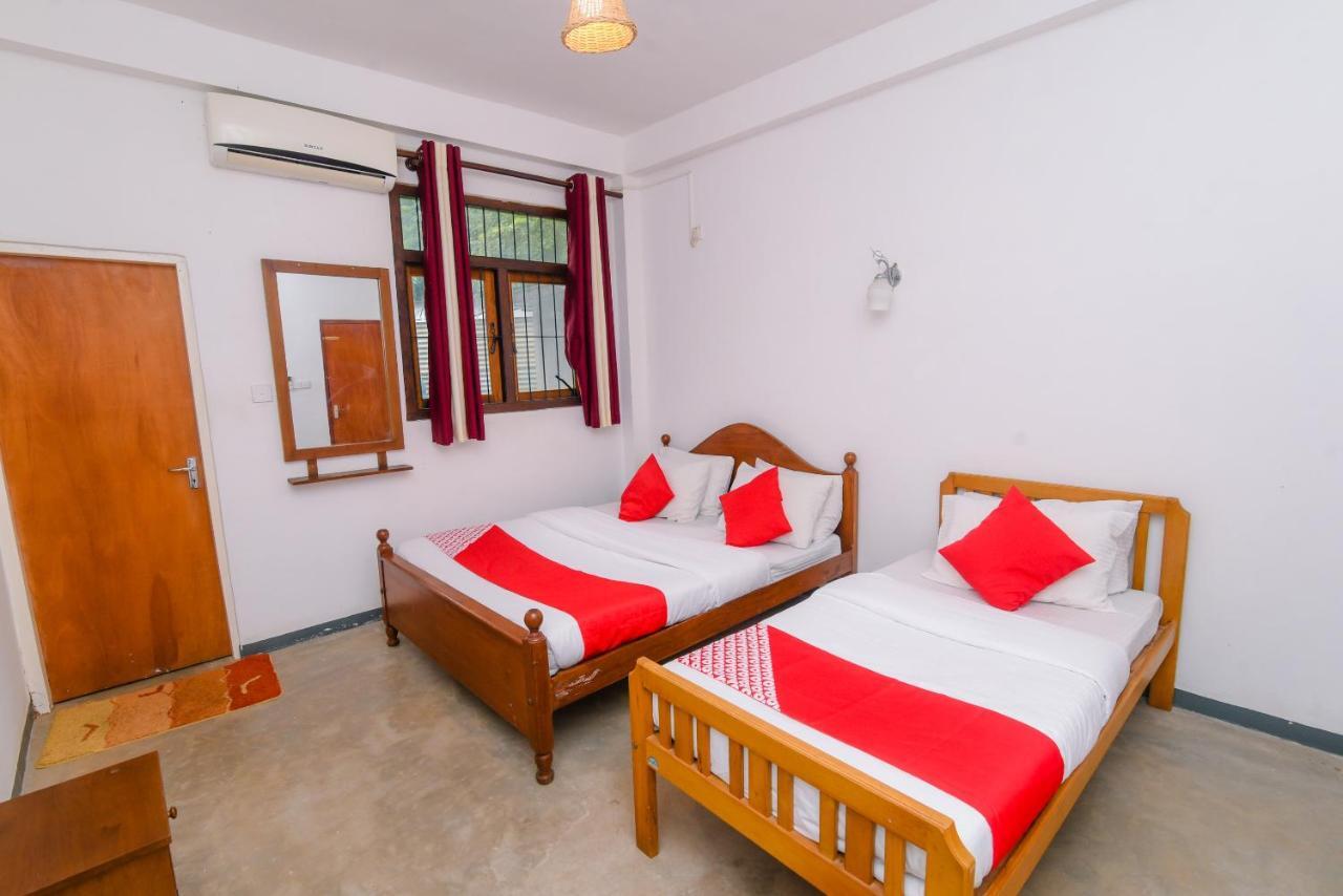 Oyo 386 White Villa Tourist Guest Kandy Luaran gambar